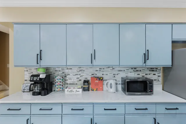 $4,499 | 1356 Larchmont Drive, Buffalo Grove, IL 60089