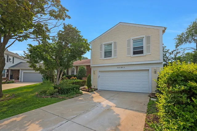 $4,499 | 1356 Larchmont Drive, Buffalo Grove, IL 60089