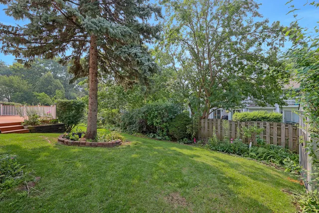 $4,199 | 1356 Larchmont Drive, Buffalo Grove, IL 60089