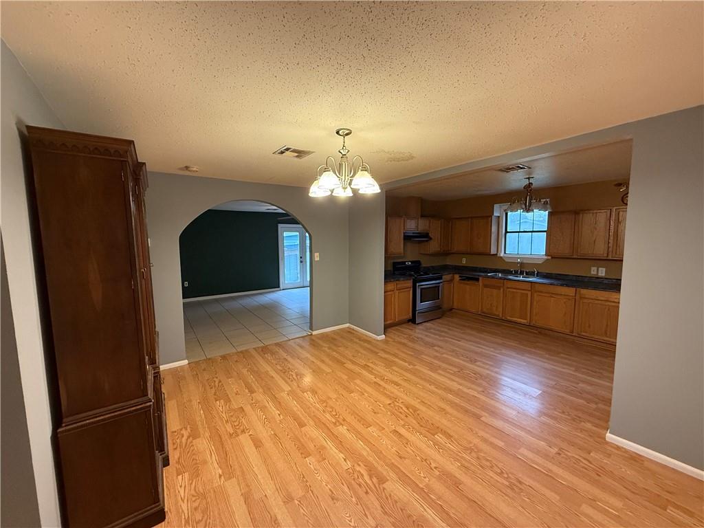 2912 Lloyds Avenue Chalmette, LA 70043 - Photo 2 of 9