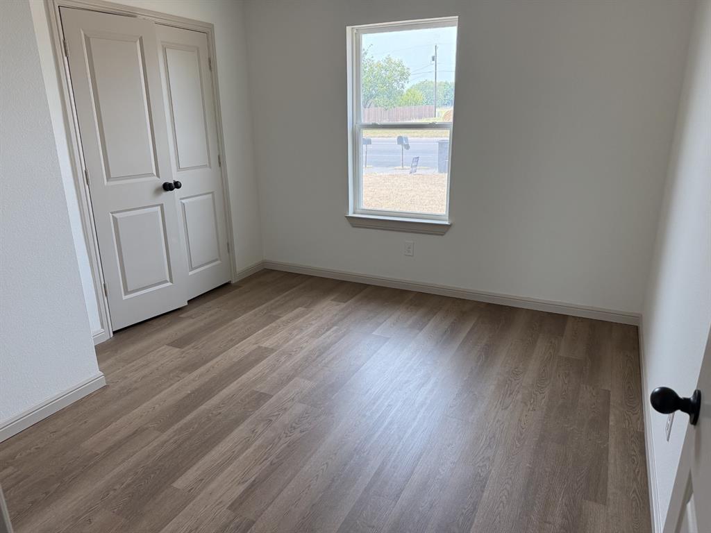 402 North Nolan River Road, Unit B Cleburne, TX 76033 - Photo 6 of 17 Gallery Image 6