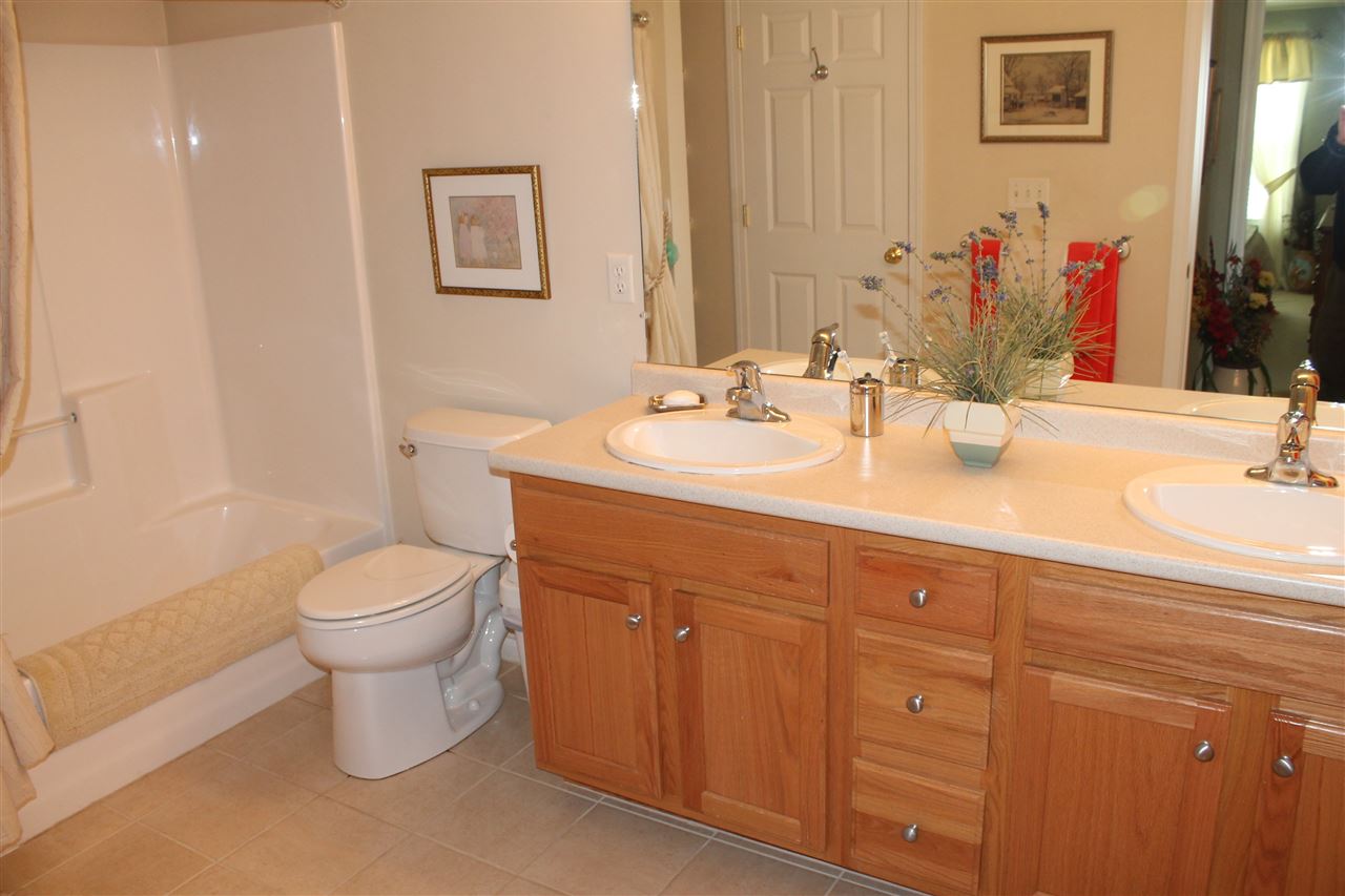 5 Beech Street, Unit 5 Hooksett, NH 03106 - Photo 16 of 29 Gallery Image 16