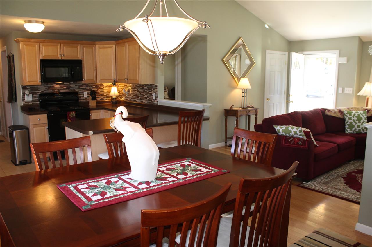 5 Beech Street, Unit 5 Hooksett, NH 03106 - Photo 4 of 29 Gallery Image 4