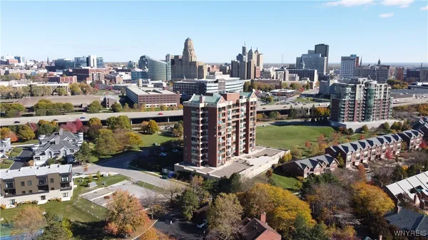 $329,990 | 201 Admirals Walk, Unit 201, Buffalo, NY 14202