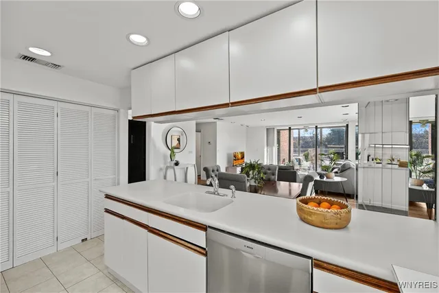 $329,990 | 201 Admirals Walk, Unit 201, Buffalo, NY 14202