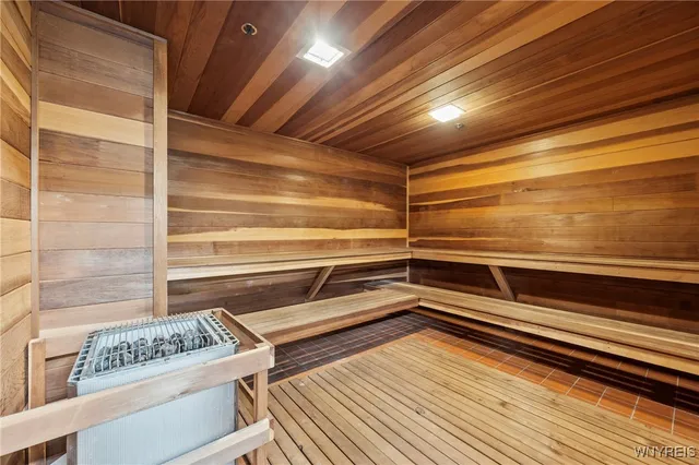 $329,990 | 201 Admirals Walk, Unit 201, Buffalo, NY 14202