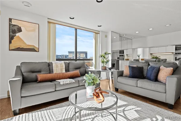 $329,990 | 201 Admirals Walk, Unit 201, Buffalo, NY 14202