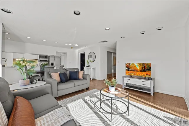 $329,990 | 201 Admirals Walk, Unit 201, Buffalo, NY 14202