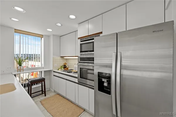 $329,990 | 201 Admirals Walk, Unit 201, Buffalo, NY 14202
