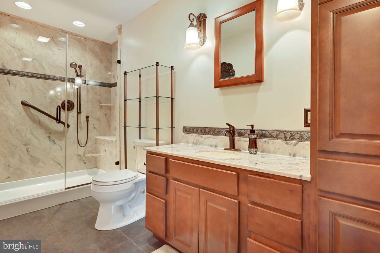 1405 Chambers Ridge, Unit 1405 York, PA 17402 - Photo 17 of 34 Gallery Image 17