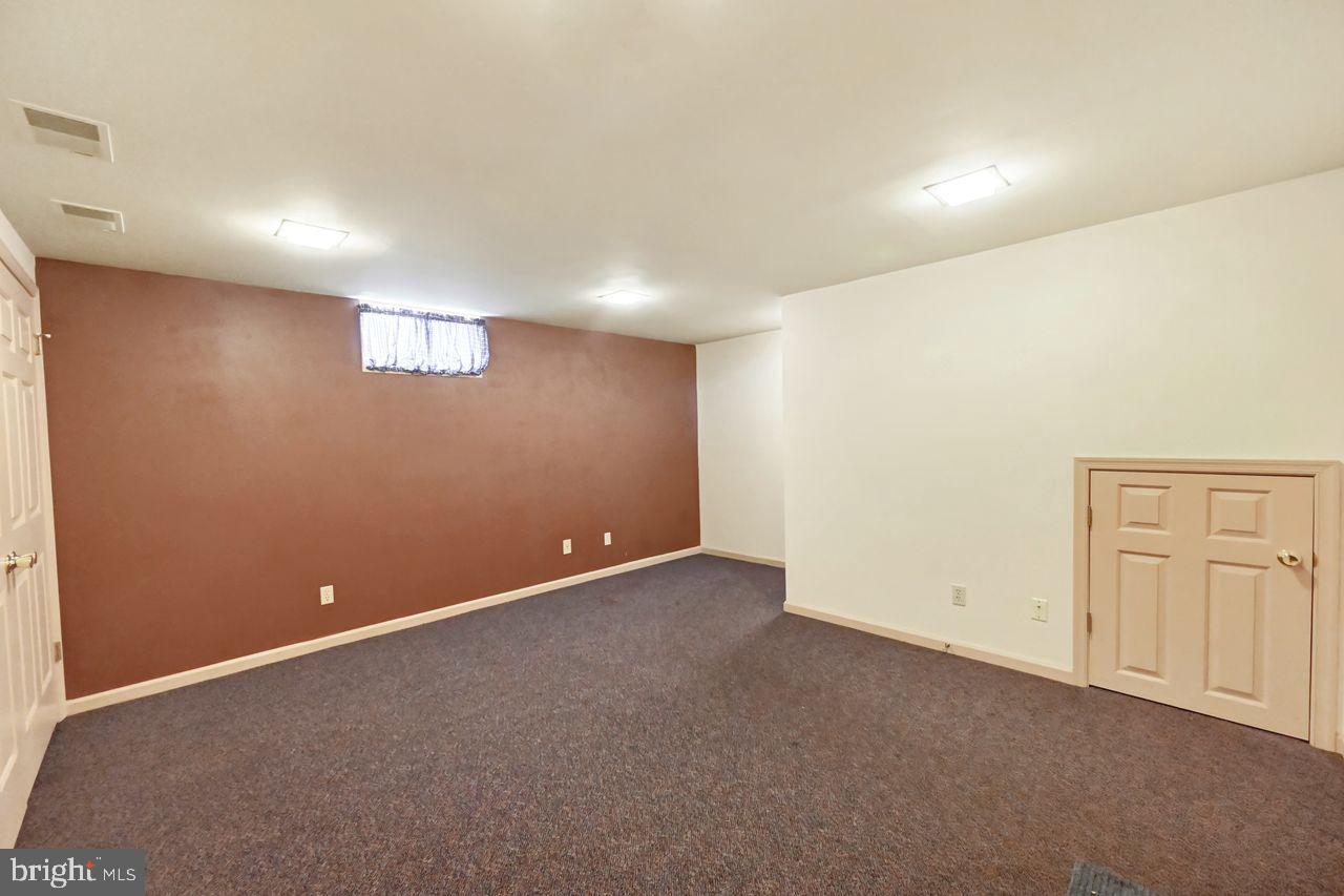 1405 Chambers Ridge, Unit 1405 York, PA 17402 - Photo 29 of 34 Gallery Image 29