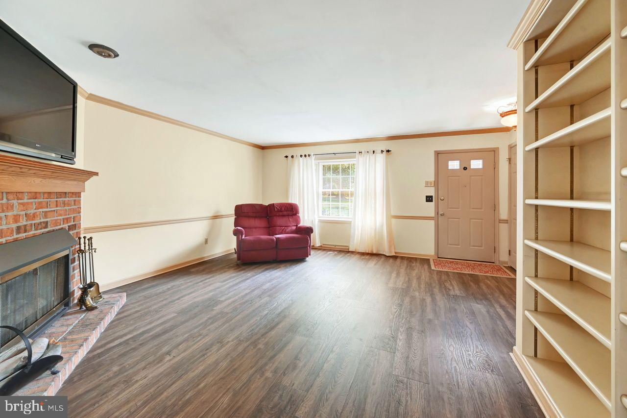 1405 Chambers Ridge, Unit 1405 York, PA 17402 - Photo 5 of 34 Gallery Image 5