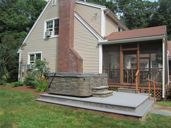 60 Rattle Hill Road Southampton, MA 01073 - Photo 4 of 28 a front view of a house with garden