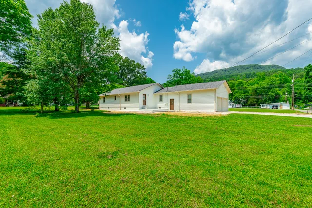 $359,000 | 711 2nd Street, South Pittsburg, TN 37380