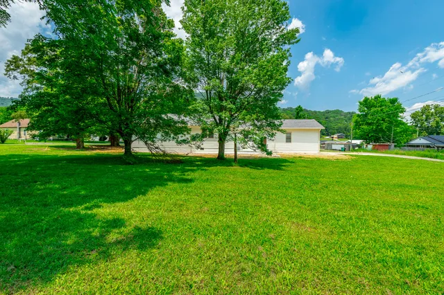 $359,000 | 711 2nd Street, South Pittsburg, TN 37380