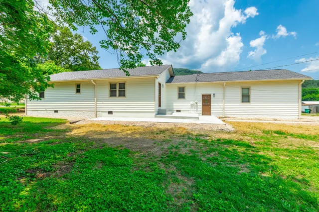 $359,000 | 711 2nd Street, South Pittsburg, TN 37380