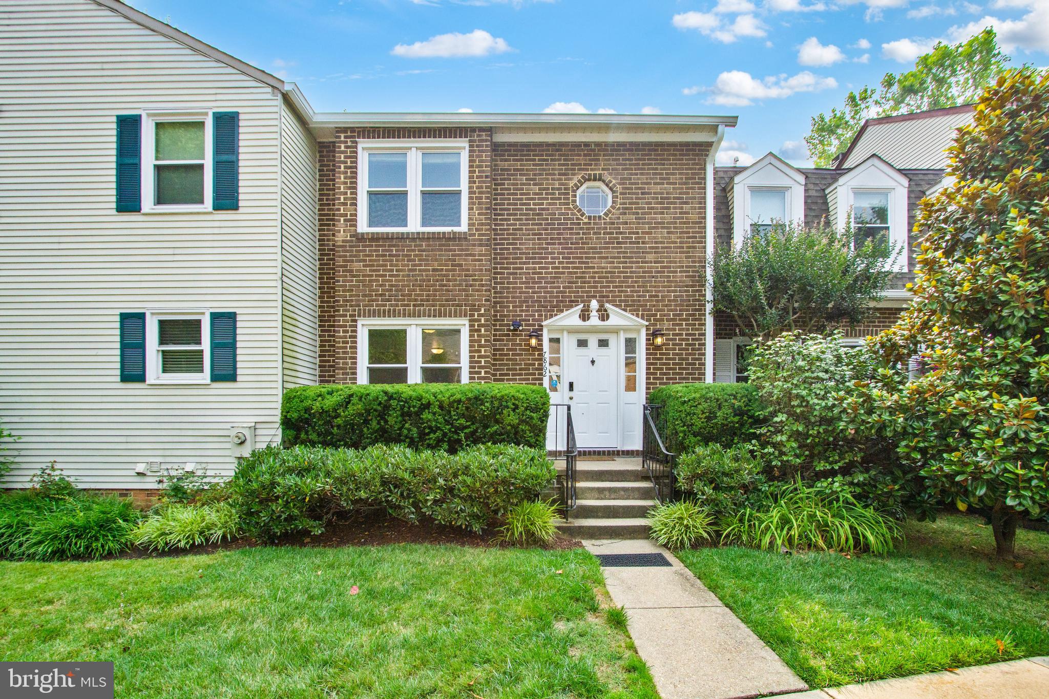 7862 Heatherton Lane, Potomac, MD 20854 Compass