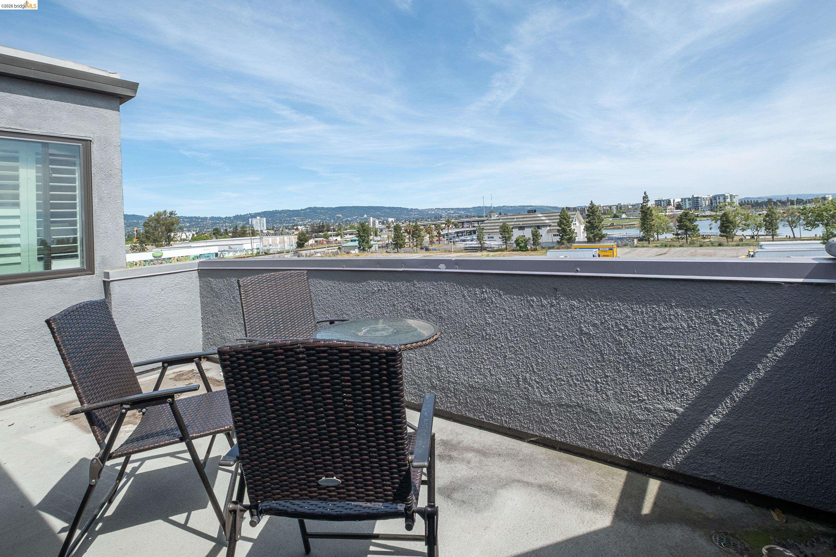 1 Embarcadero, Unit 353 Oakland, CA 94607 - Photo 25 of 55