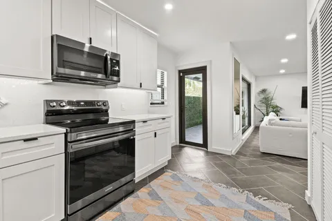 $6,500 | 630 Northeast 15th Place, Boynton Beach, FL 33435