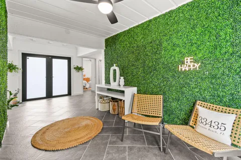 $6,500 | 630 Northeast 15th Place, Boynton Beach, FL 33435