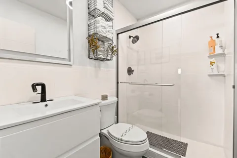 $6,500 | 630 Northeast 15th Place, Boynton Beach, FL 33435