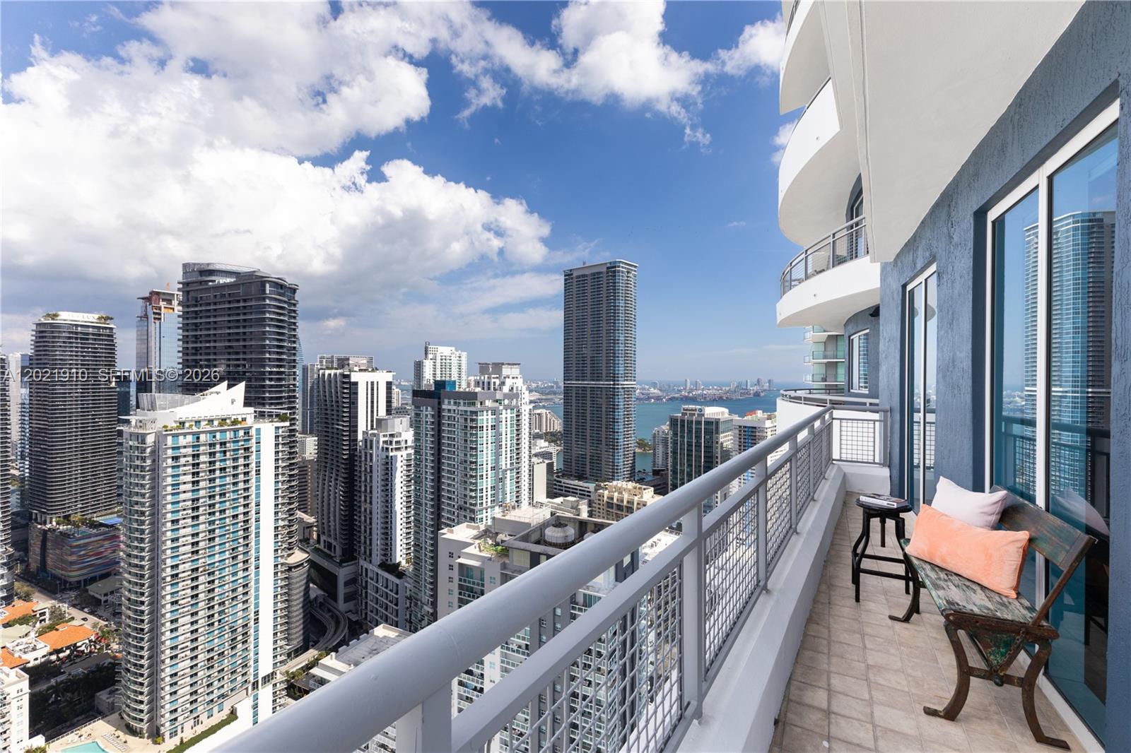 60 Southwest 13th Street, Unit 4613 Miami, FL 33130 - Photo 8 of 49