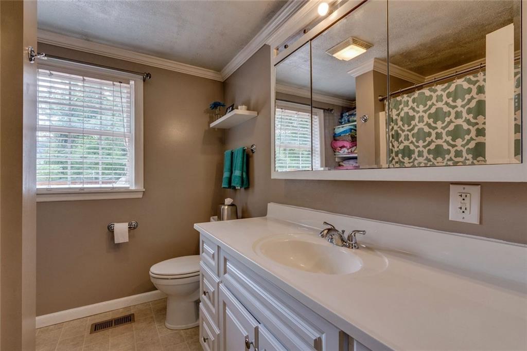309 Marshall Road Imperial, PA 15126 - Photo 13 of 21 Gallery Image 13