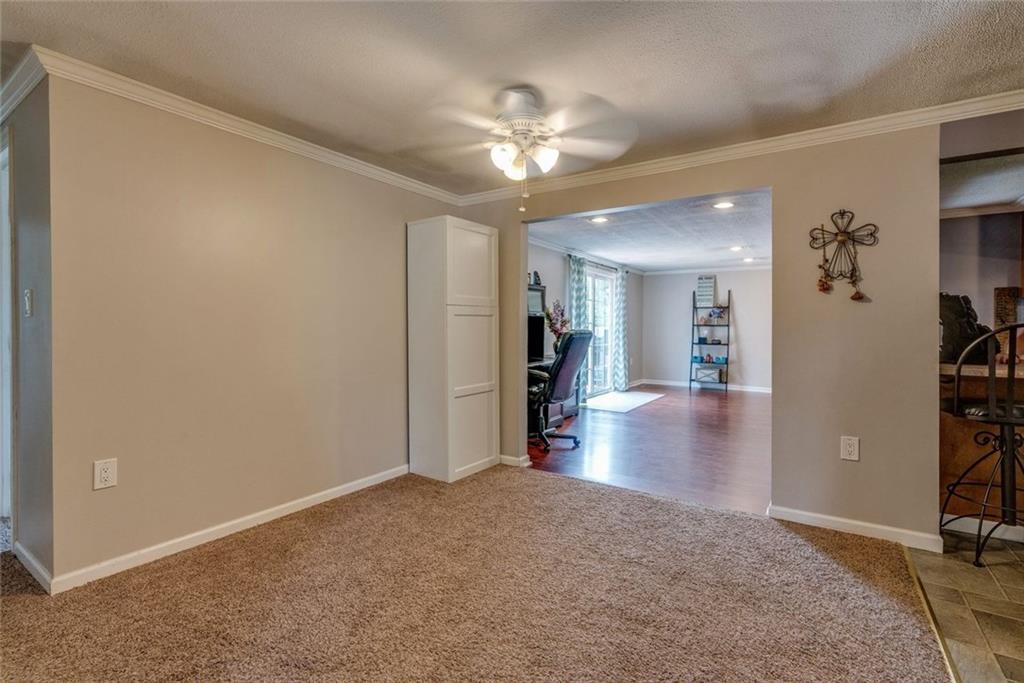 309 Marshall Road Imperial, PA 15126 - Photo 9 of 21 Gallery Image 9