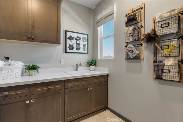 $1,225,000 | 28512 Wildflower Terrace, Castaic, CA 91384