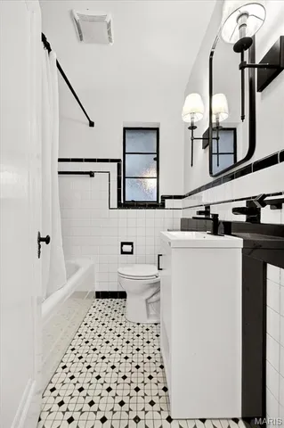 $525,000 | 246 South Old Orchard Avenue, St. Louis, MO 63119