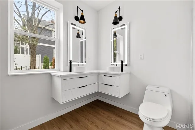 $525,000 | 246 South Old Orchard Avenue, St. Louis, MO 63119