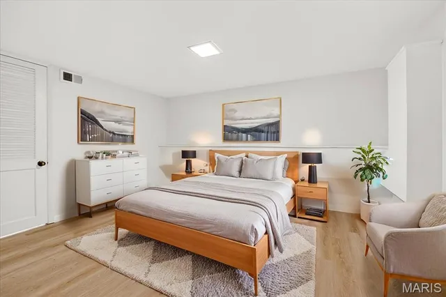 $525,000 | 246 South Old Orchard Avenue, St. Louis, MO 63119