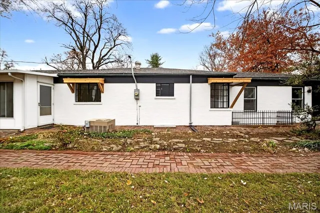 $525,000 | 246 South Old Orchard Avenue, St. Louis, MO 63119