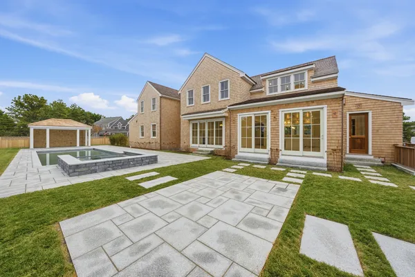 $9,995,000 | 7 Moors End Lane, Nantucket, MA 02554
