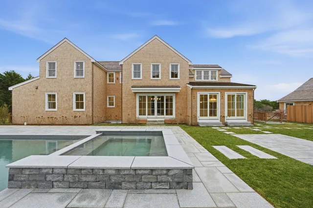 $9,995,000 | 7 Moors End Lane, Nantucket, MA 02554