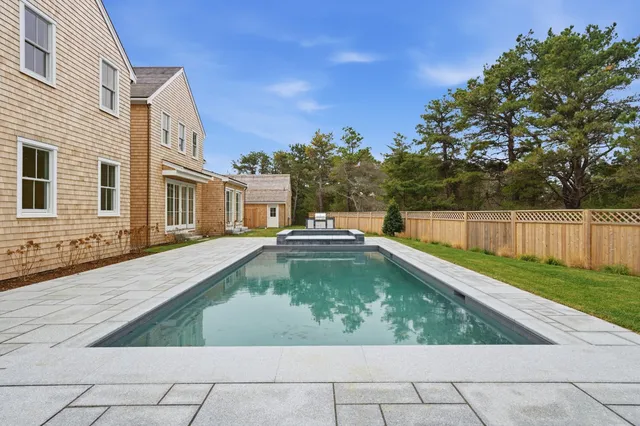 $9,995,000 | 7 Moors End Lane, Nantucket, MA 02554