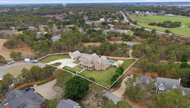 $9,995,000 | 7 Moors End Lane, Nantucket, MA 02554