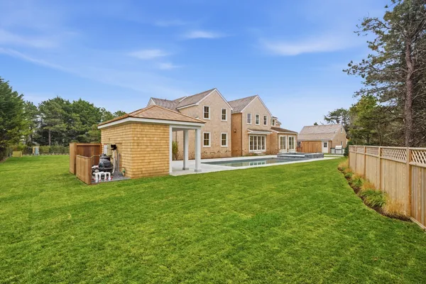 $9,995,000 | 7 Moors End Lane, Nantucket, MA 02554