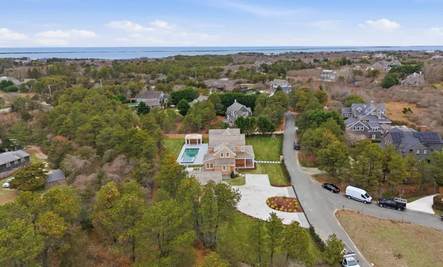 $9,995,000 | 7 Moors End Lane, Nantucket, MA 02554