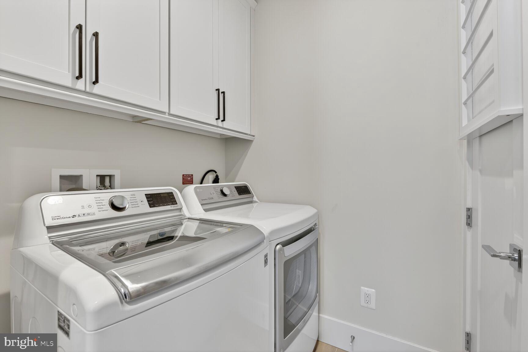 14665 Battery Ridge Lane Centreville, VA 20120 - Photo 53 of 66 a white stove top oven sitting inside of a kitchen