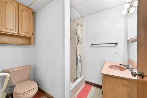 $259,900 | 2219 Mitchell Drive, Irwin, PA 15642