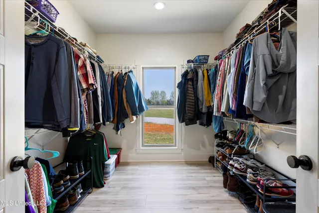 $420,000 | 1227 County Road 90, New Albany, MS 38652