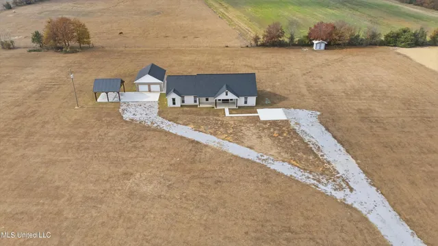 $420,000 | 1227 County Road 90, New Albany, MS 38652