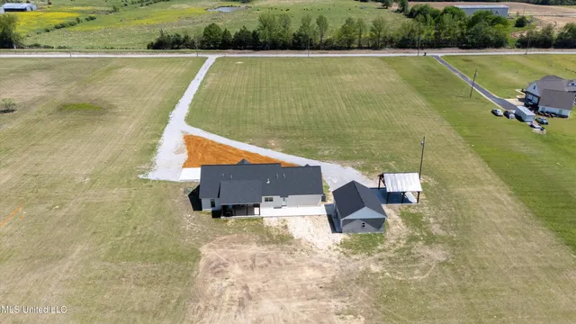 $420,000 | 1227 County Road 90, New Albany, MS 38652