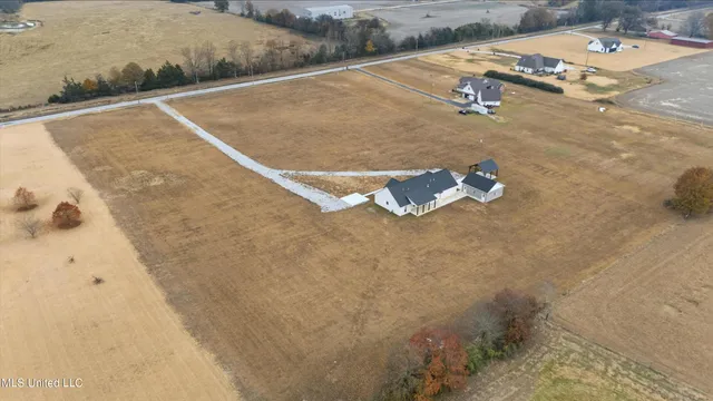 $420,000 | 1227 County Road 90, New Albany, MS 38652