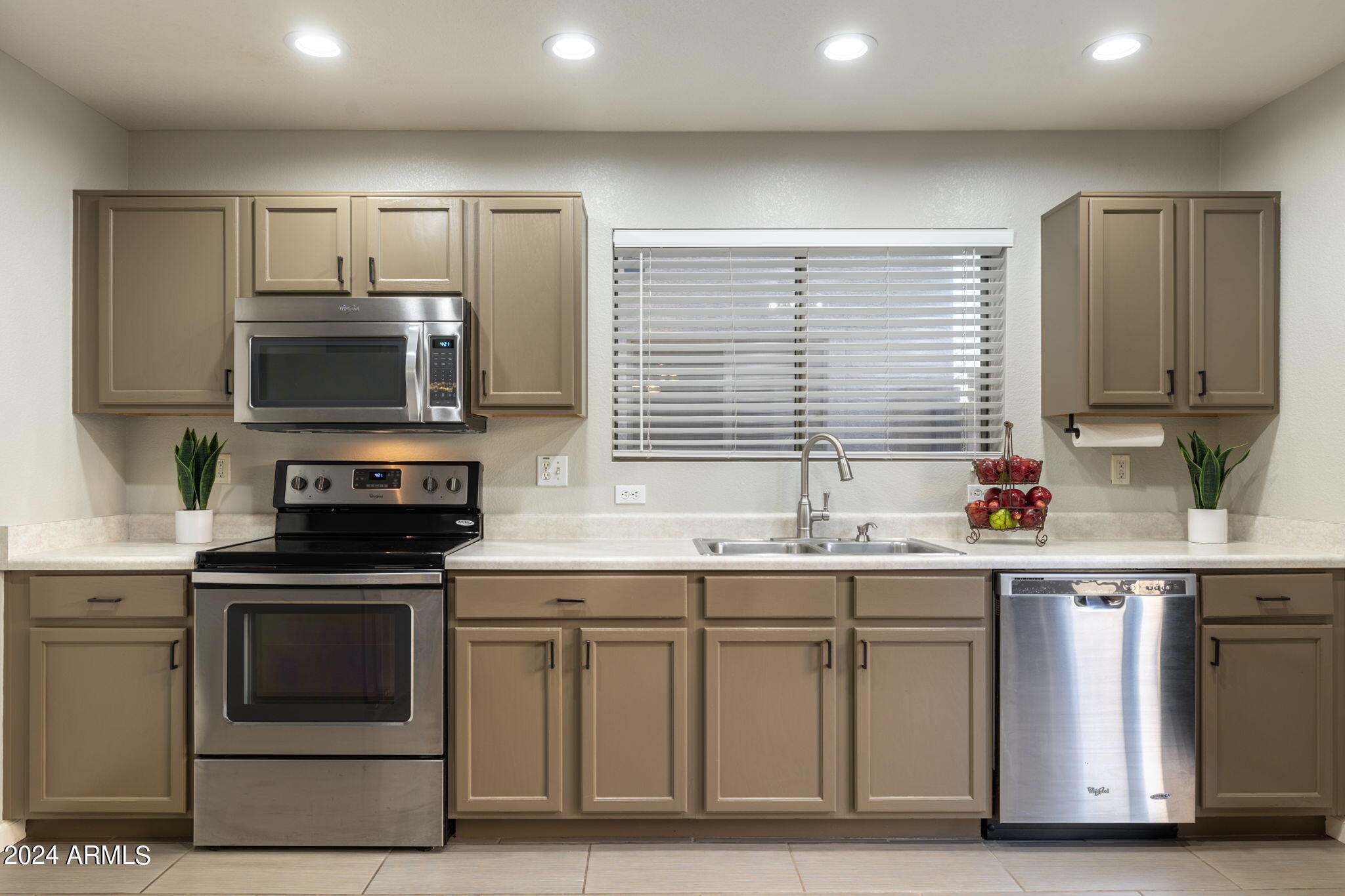 3447 South Bowman Road Apache Junction, AZ 85119 - Photo 11 of 52 11-web-or-mls-3447-s-bowman-rd