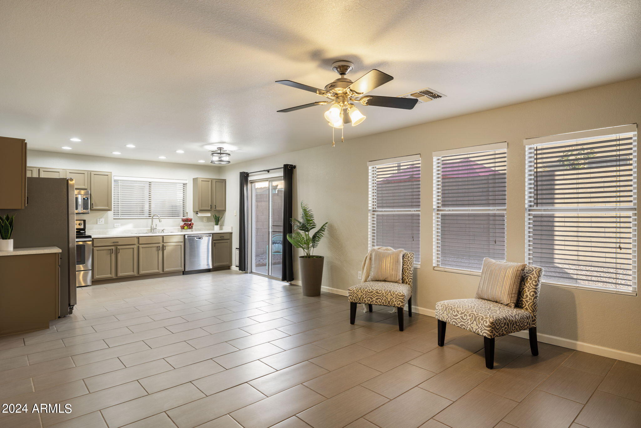 3447 South Bowman Road Apache Junction, AZ 85119 - Photo 6 of 52 8-web-or-mls-3447-s-bowman-rd