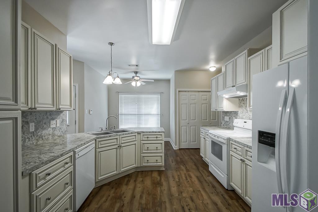 12196 Tallow Ridge Drive Gonzales, LA 70737 - Photo 13 of 31