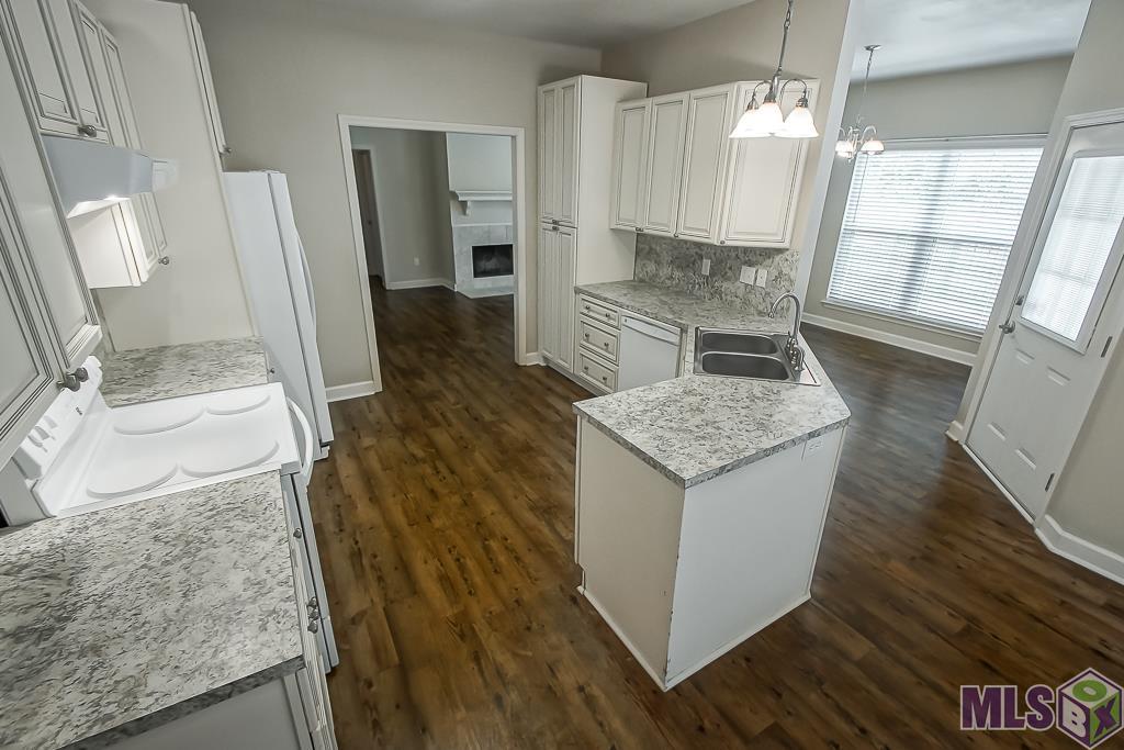 12196 Tallow Ridge Drive Gonzales, LA 70737 - Photo 15 of 31