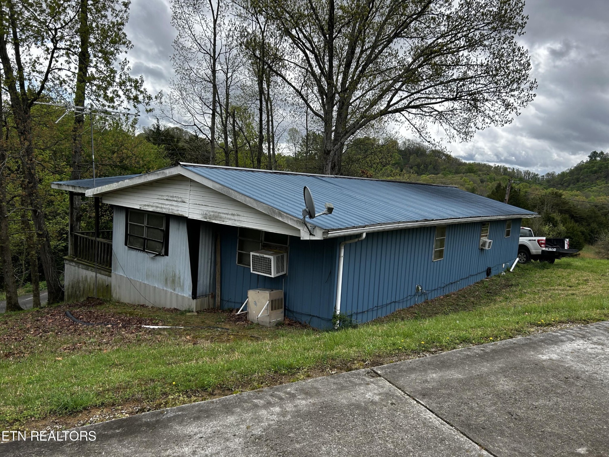 355 Cedar Lane Road Madisonville, TN 37354 - Photo 2 of 15